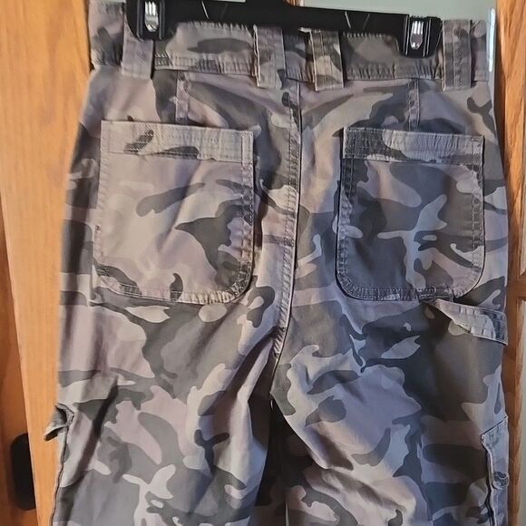 Abercrombie & Fitch TV DEMI BURNETTS Trousers Relaxed Fit Camo Pants Y2k Insta - Picture 15 of 16